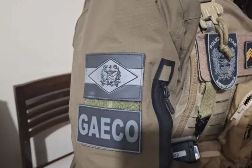 Prefeito de Balneário Piçarras preso em operação do Gaeco é transferido para Itajaí