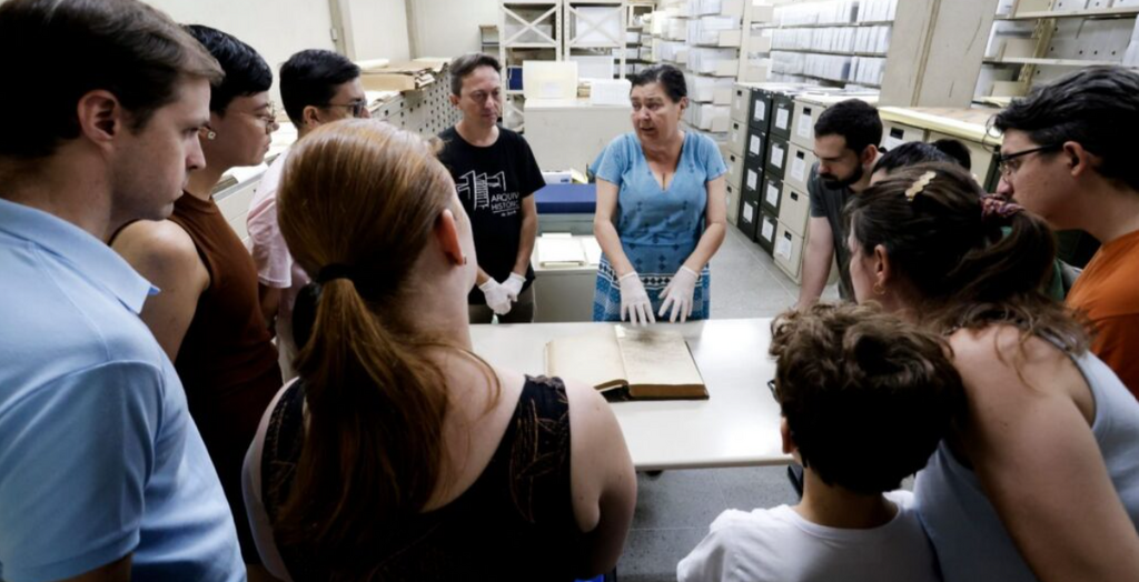 Arquivo Histórico de Joinville abre inscrições para visita guiada que convida o público a conhecer a memória da cidade