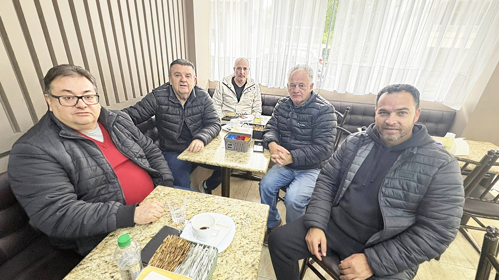 Lideranças debatem desenvolvimento regional durante encontro em Capinzal