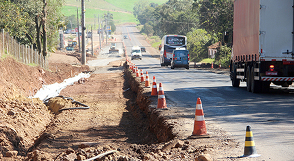 Obras na SC-283 estão 32% concluídas
