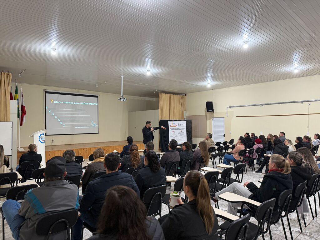 Modelo lança edição 2026 do Projeto Escola de Família