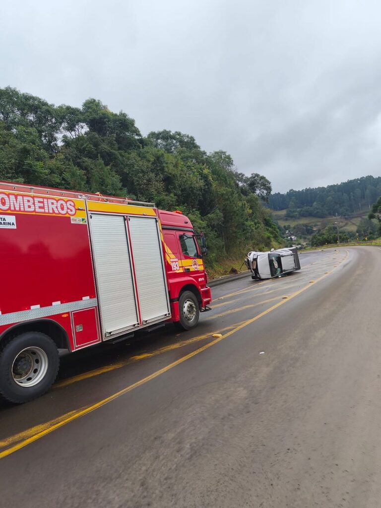 SC-355 registra dois acidentes em sequência e mobiliza bombeiros em Jaborá, na manhã de sexta-feira, dia 23