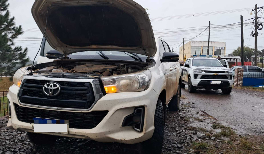 Caminhonete roubada em Dionísio Cerqueira é recuperada na Argentina