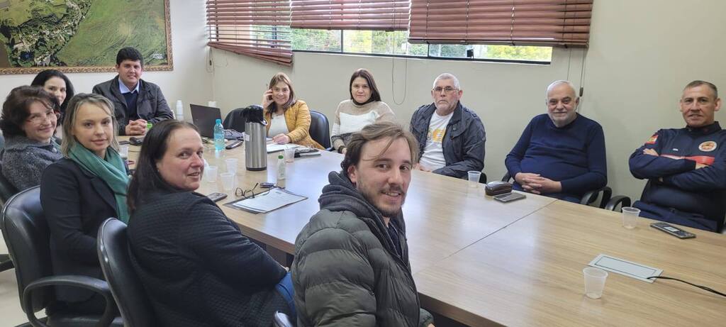 Prefeitura Municipal de Três Barras e Conselho da Pessoa Idosa Debatem sobre Políticas Públicas para a Terceira Idade!