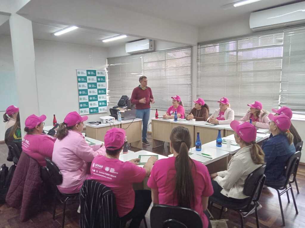 Sistema Faesc/Senar/SC programa 497 treinamentos para junho