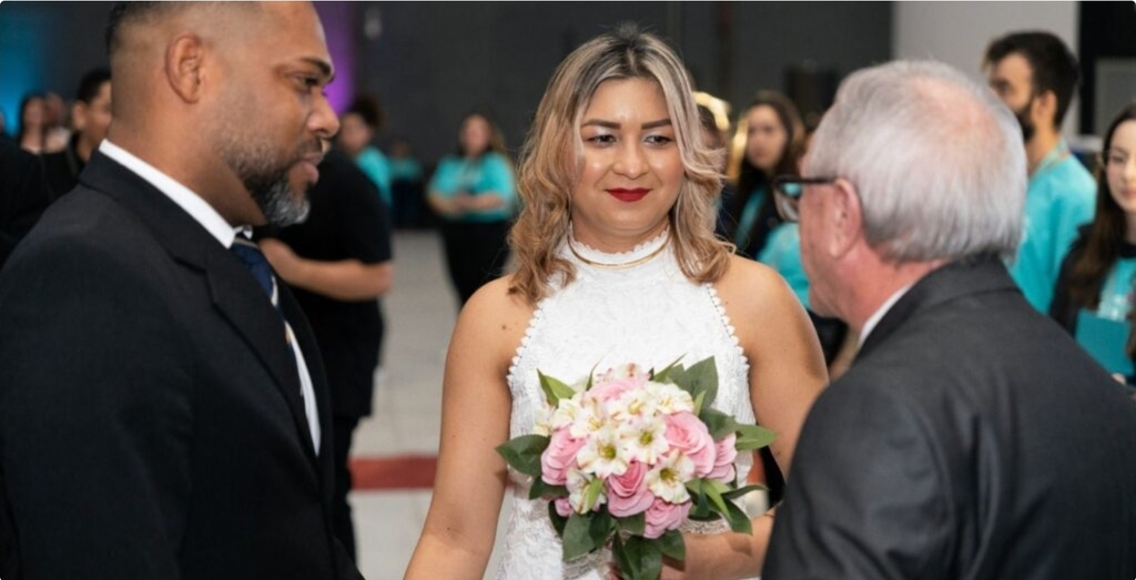 Casamento Coletivo reúne 208 casais em cerimônia emocionante em Joinville
