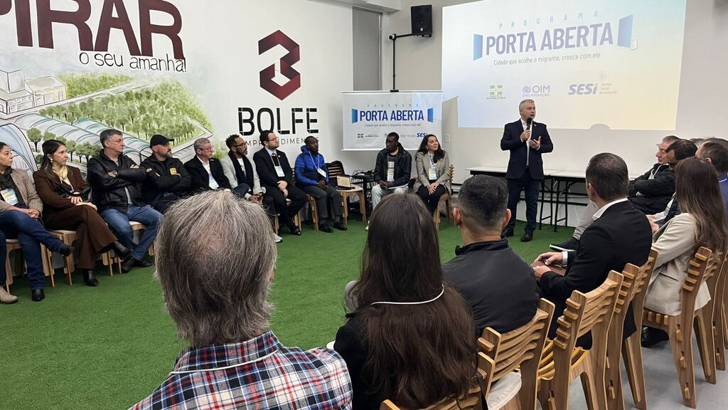 Workshop do Programa Porta Aberta reúne diferentes setores para construção de estratégias sobre migrações