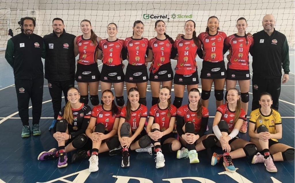 Vôlei Mampi é campeão da Copa Sul Sub-19