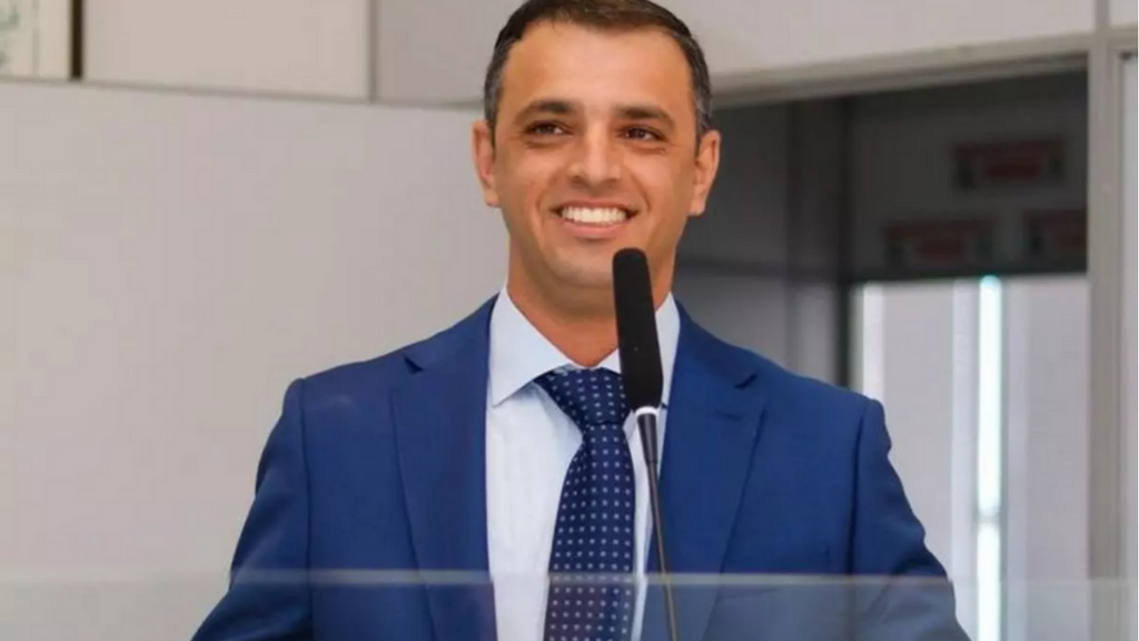 Justiça autoriza retorno de prefeito de Garopaba após quase seis meses de afastamento