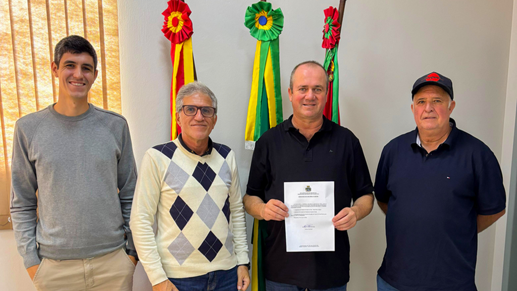 PREFEITO BETO ROLDÃO ASSINA ORDEM DE INÍCIO PARA OBRAS NA SAÚDE E NO CENTRO DE CONVIVÊNCIA