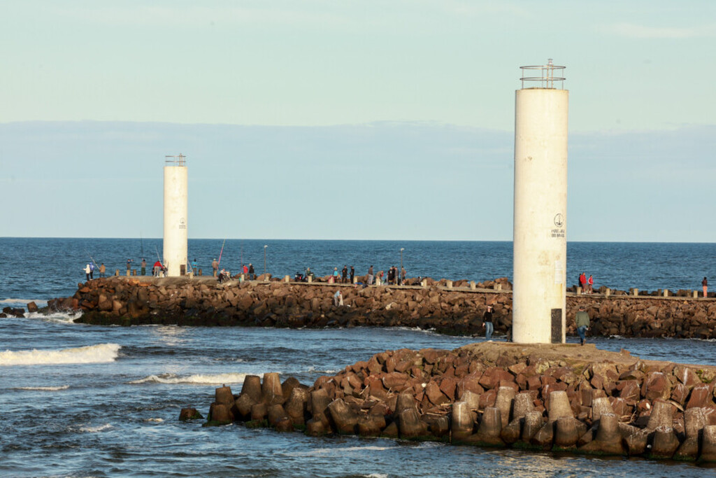 APÓS DÉCADAS DE ESPERA, PROJETO PARA AMPLIAR MOLHES DE PASSO DE TORRES É APRESENTADO À COMUNIDADE