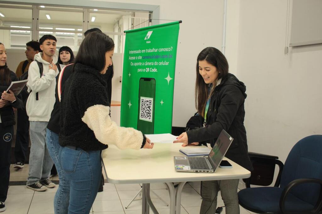 Mais de 400 vagas de emprego serão ofertadas nesta quarta-feira em Lages