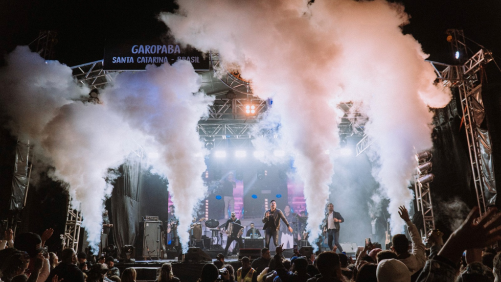 É AMANHÃ: 26ª Quermesse de Garopaba começa nesta quarta-feira com grandes shows, novas estruturas e cobertura especial da Rádio 94,7 FM