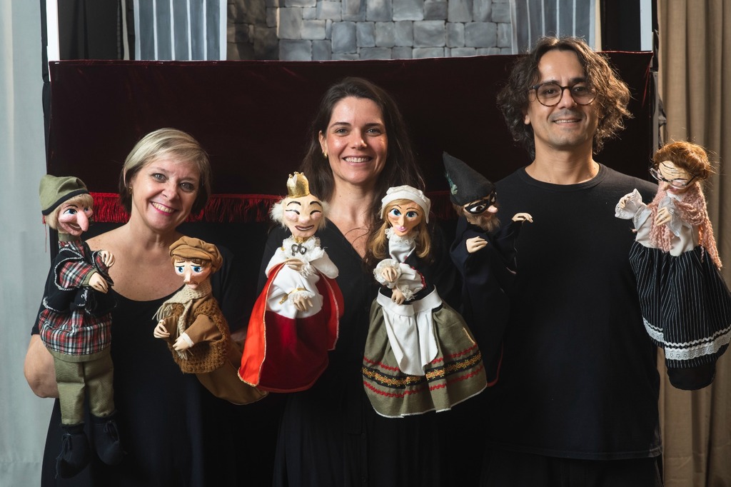 Tradição alemã do teatro de bonecos ganha os palcos de Joinville com espetáculo gratuito