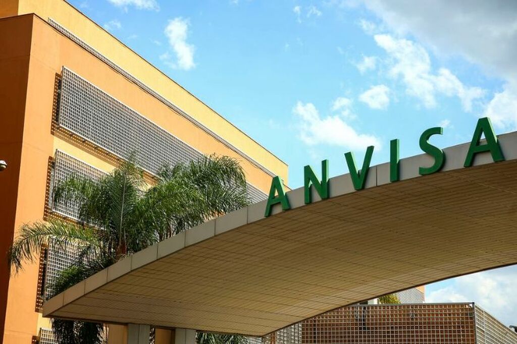 Anvisa suspende venda de medicamentos para câncer e pressão