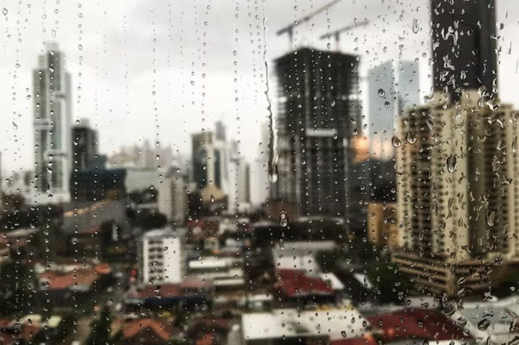 Previsão do tempo em Santa Catarina alerta para temporais e ciclone nesta segunda-feira
