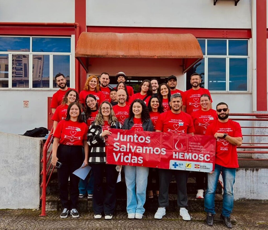 Colaboradores da Aegea SC participam de campanha de doação de sangue no Hemosc de Joinville