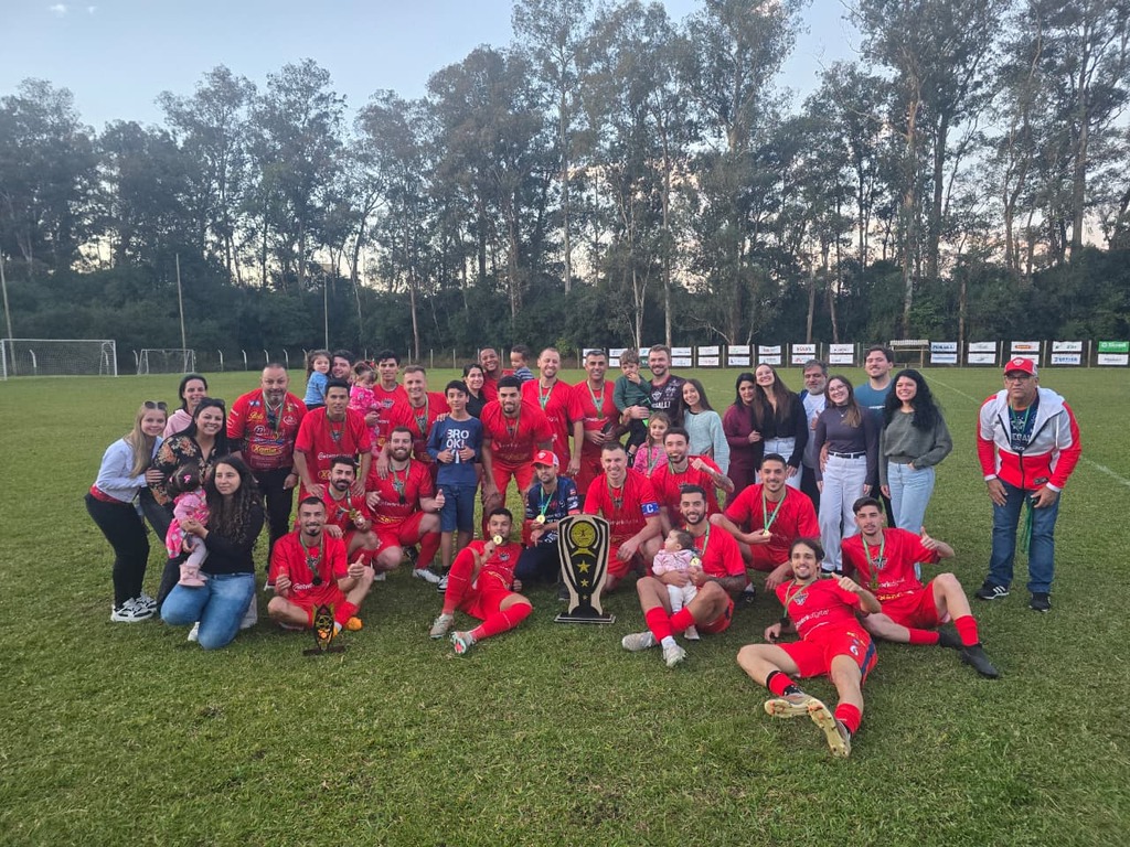 Poço Rico e Igaras conquistam os títulos do Campeonato Municipal de Futebol de Campo de Otacílio Costa
