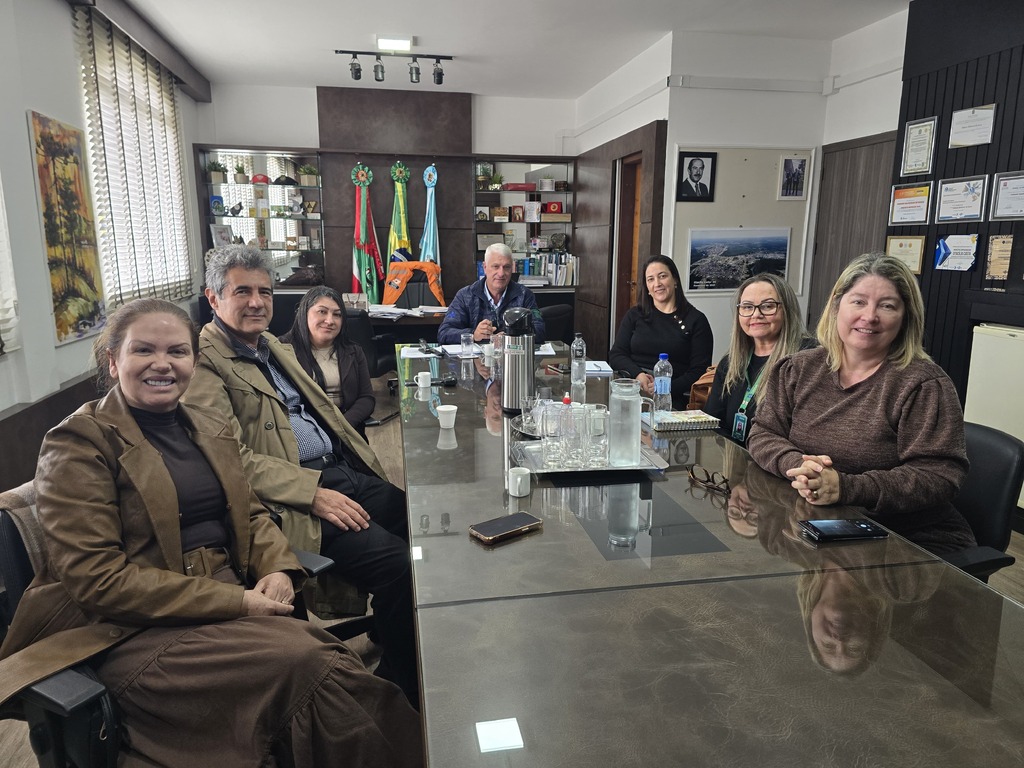 Prefeitura de Otacílio Costa reforça parceria com a Udesc e discute ampliação de oportunidades educacionais no município