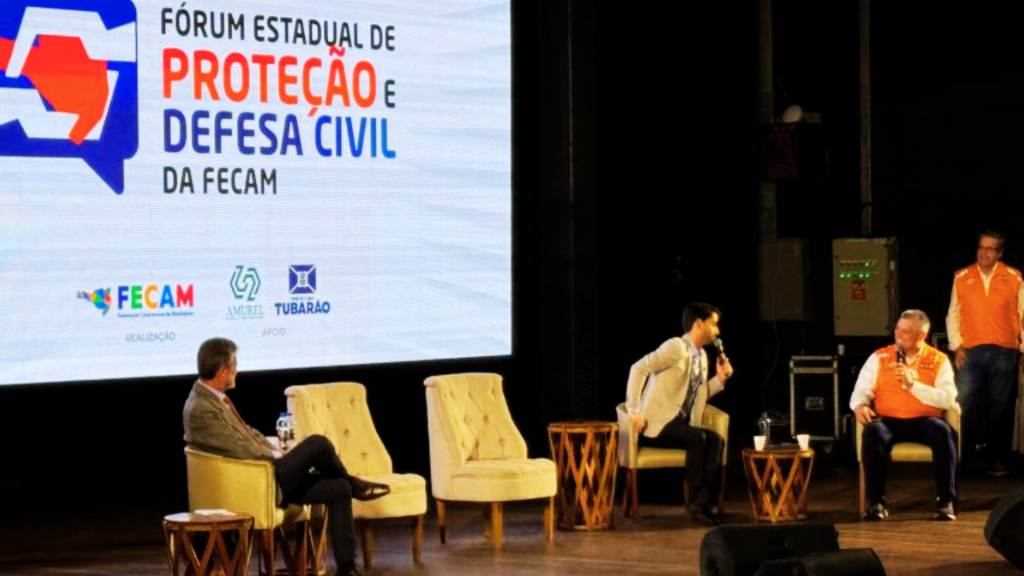 Laguna acompanha debates sobre El Niño e reforça estratégias de prevenção em fórum estadual