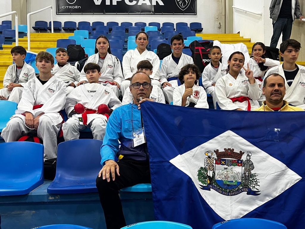 Karatê de São Francisco do Sul conquista 14 medalhas em campeonato estadual e reforça força da modalidade