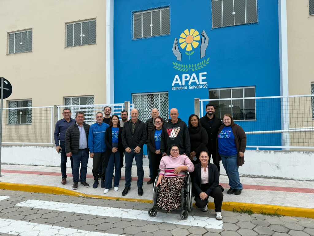 ZÉ MILTON VISITA APAE DE BALNEÁRIO GAIVOTA E REFORÇA APOIO PARA AMPLIAÇÃO DOS ATENDIMENTOS