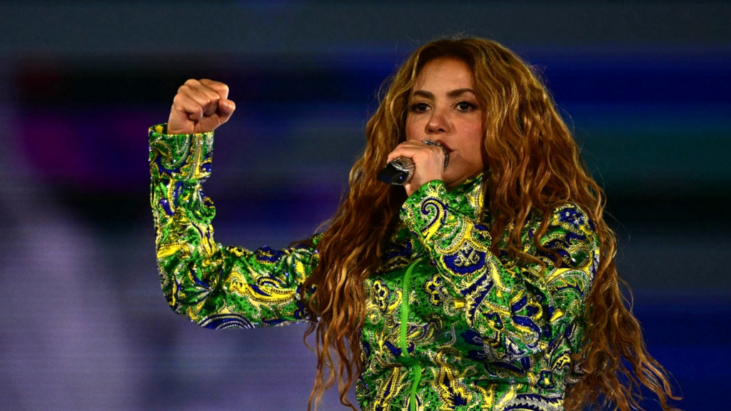Música oficial da Copa com Shakira alcança feito inédito e entra entre as 50 mais ouvidas do mundo
