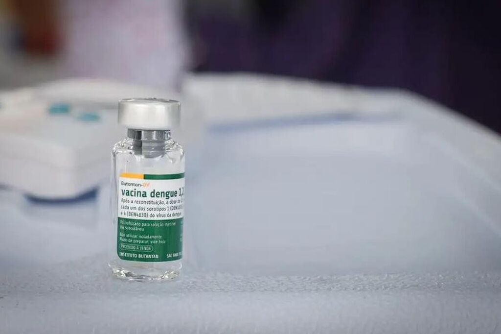 Butantan mantém estudo da vacina da dengue em idosos
