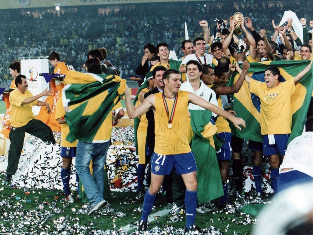 2002, pentacampeão com maestria