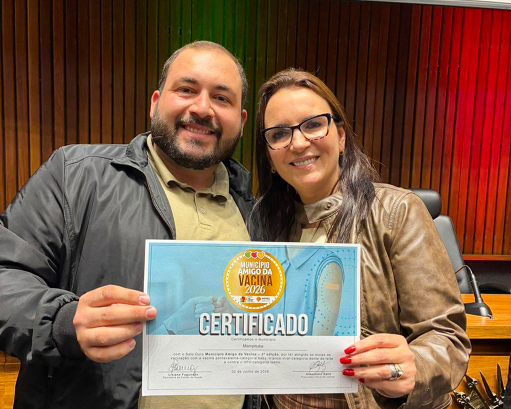 SECRETÁRIO DE SAÚDE DE MAMPITUBA RECEBE SELO OURO AMIGO DA VACINA
