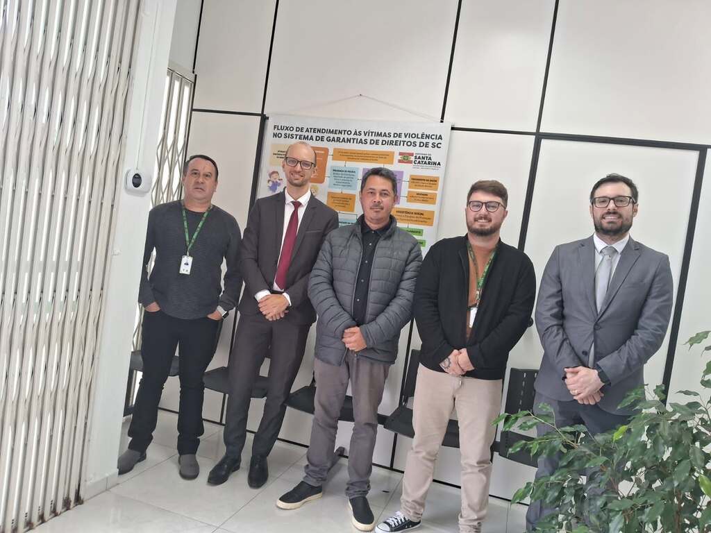 CREAS de Três Barras recebe visita da Promotoria de Justiça