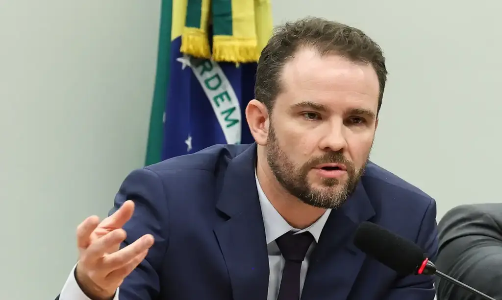 Compromisso é não deixar que pauta-bomba prejudique país, diz Durigan