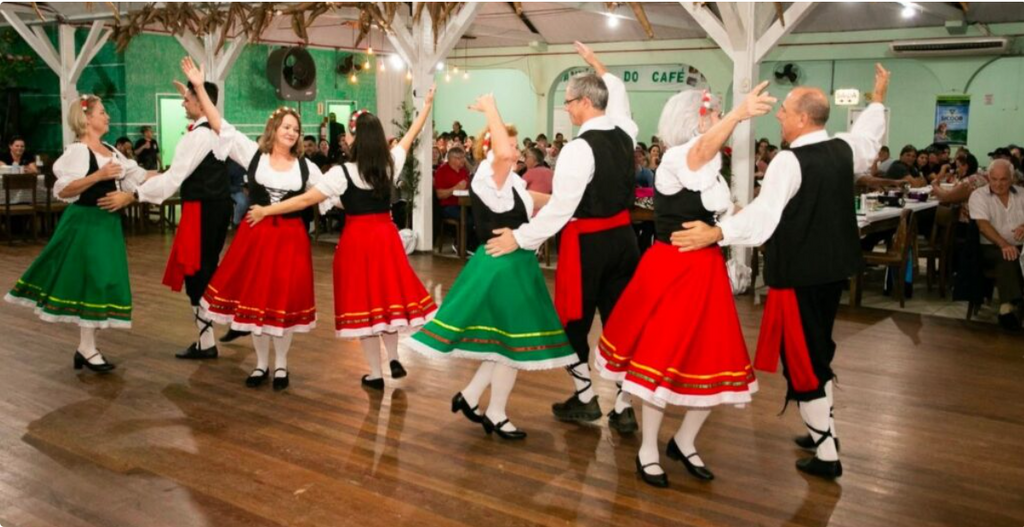 Visita noturna ao Museu de Arte e Festa do Aipim movimentam o fim de semana em Joinville