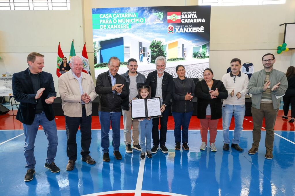 Governo de SC inaugura reforma e ampliação de  escola em Xaxim e anuncia quase R$ 28 milhões em investimentos para a  educação de Xanxerê e região
