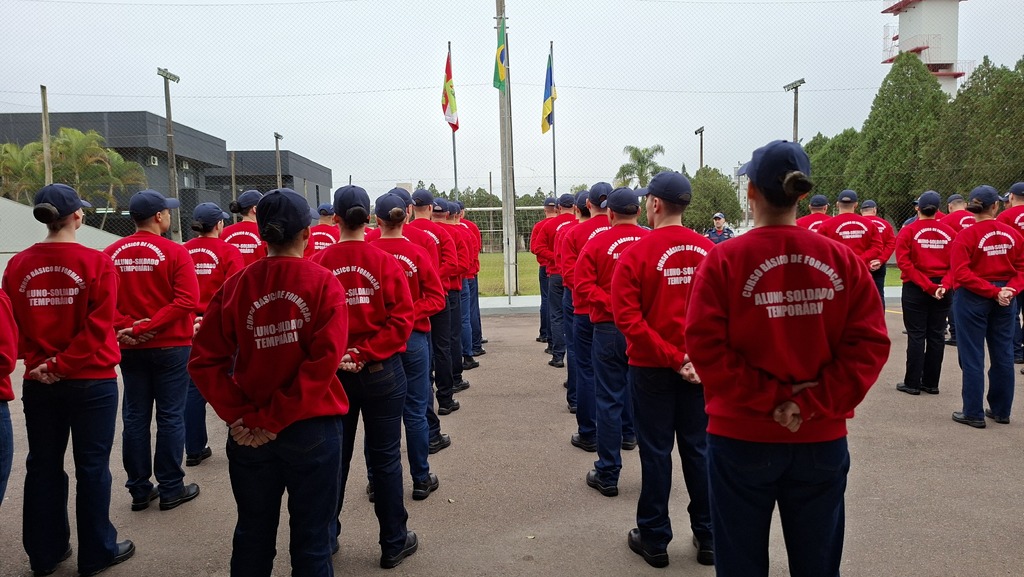 Iniciam as aulas do Serviço Militar Temporário do CBMSC