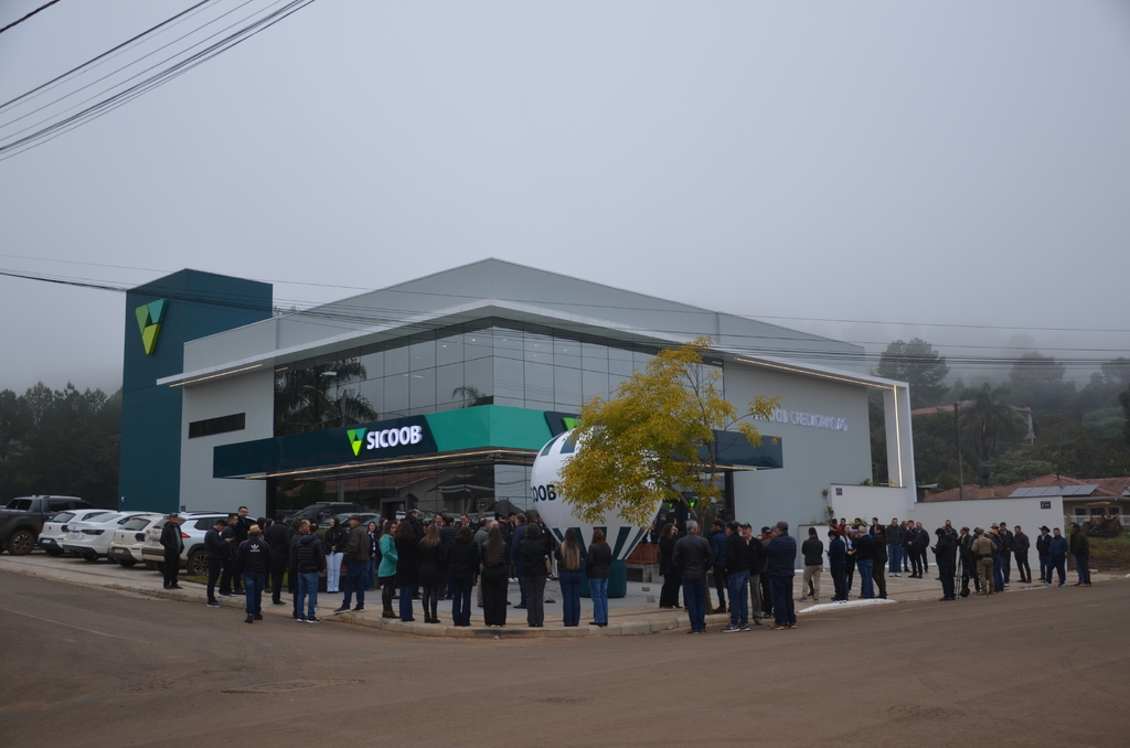 Sicoob Credicanoas inaugura novas instalações em Abdon Batista