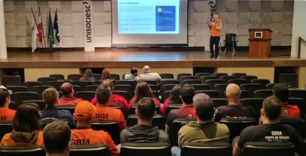 Defesa Civil de Joinville promove workshop inédito sobre resgate de animais em desastres