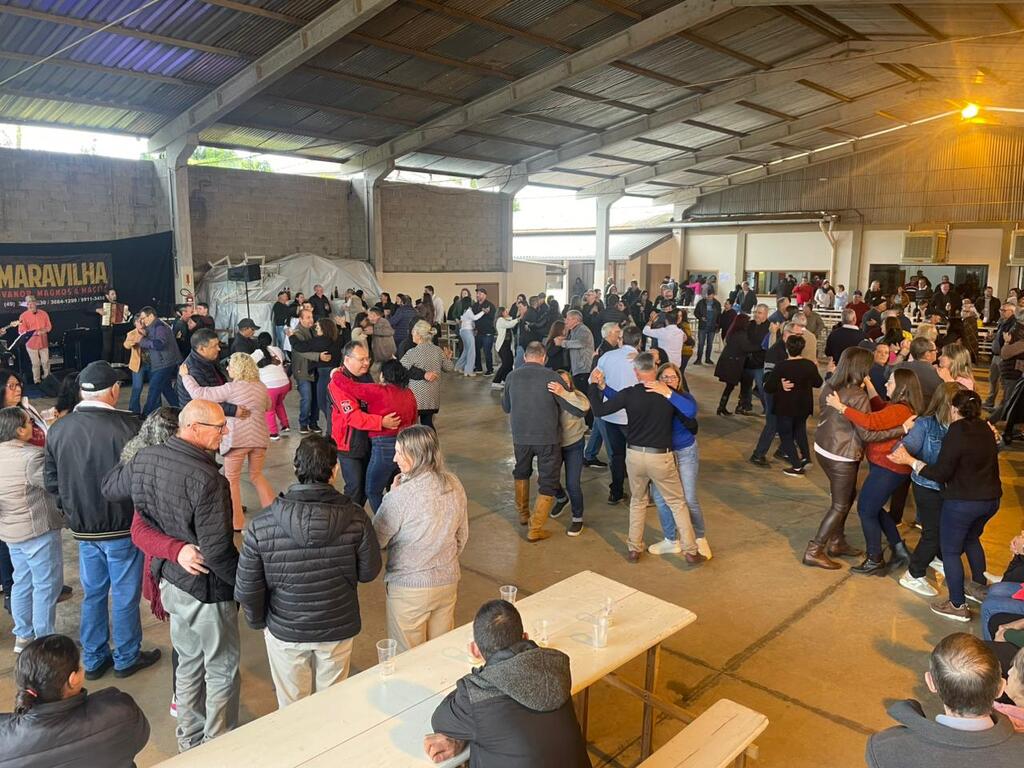 Festa de Santo Antônio reúne fiéis, celebra a fé e divulga ganhadores da rifa em Pinhalzinho