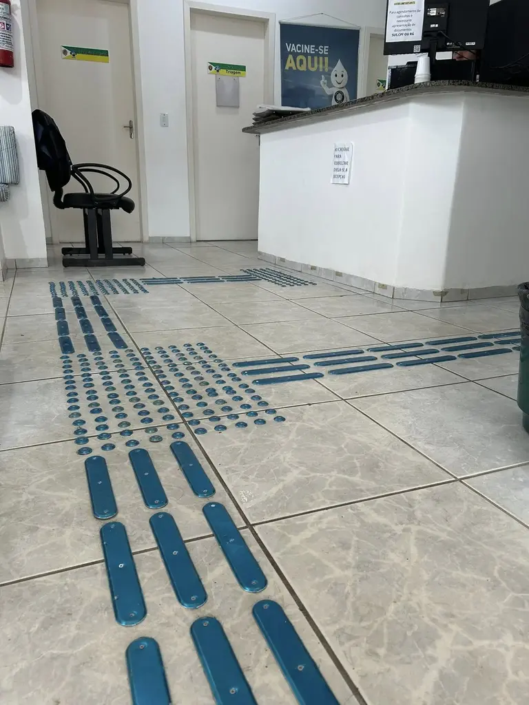 Prefeitura de Três Barras instala piso tátil de aço inox em todas as Unidades Básicas de Saúde