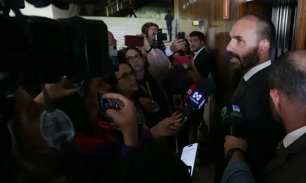 STF condena Eduardo Bolsonaro a inelegibilidade e a 4 anos de prisão