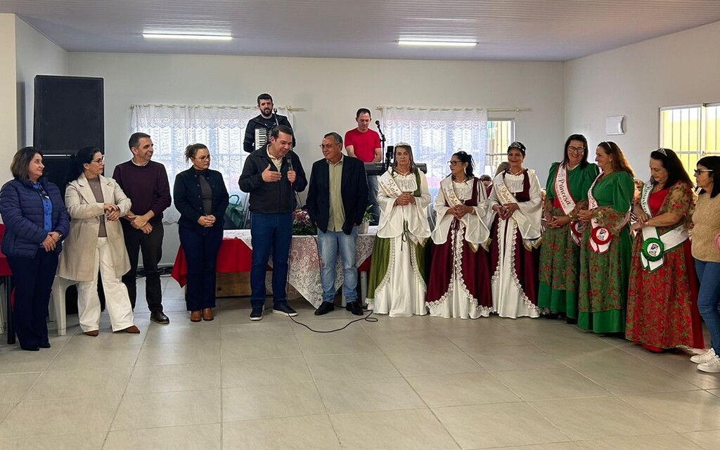 NOVAS SOBERANAS DA MELHOR IDADE DE SÃO JOÃO DO SUL SÃO COROADAS