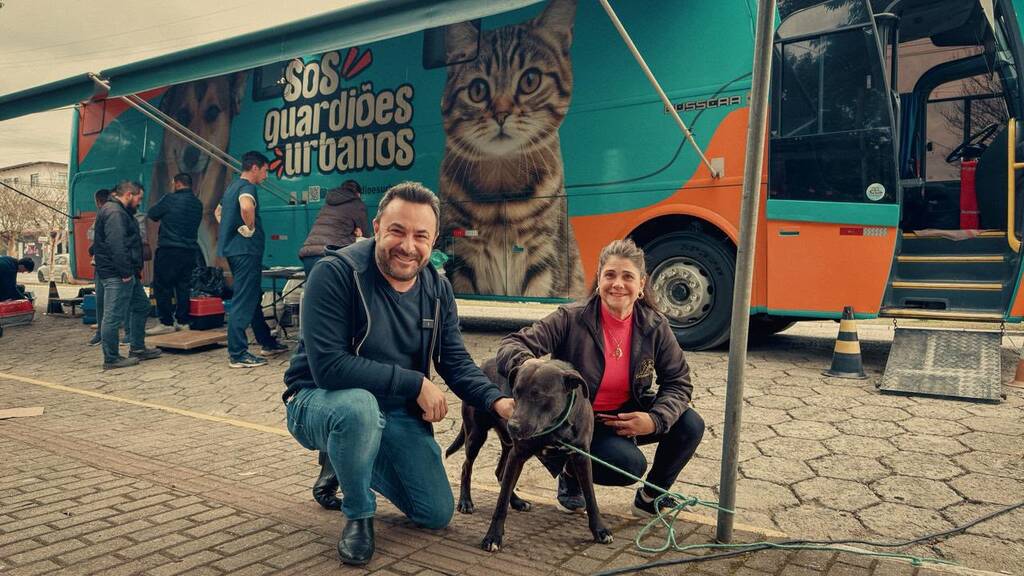Deputado Marcius Machado acompanha mutirão de castrações do programa Pet Levado a Sério em Bom Retiro