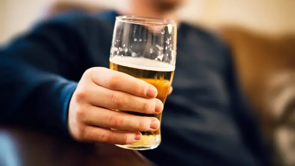 Especialistas indicam estratégias para reduzir o consumo de álcool