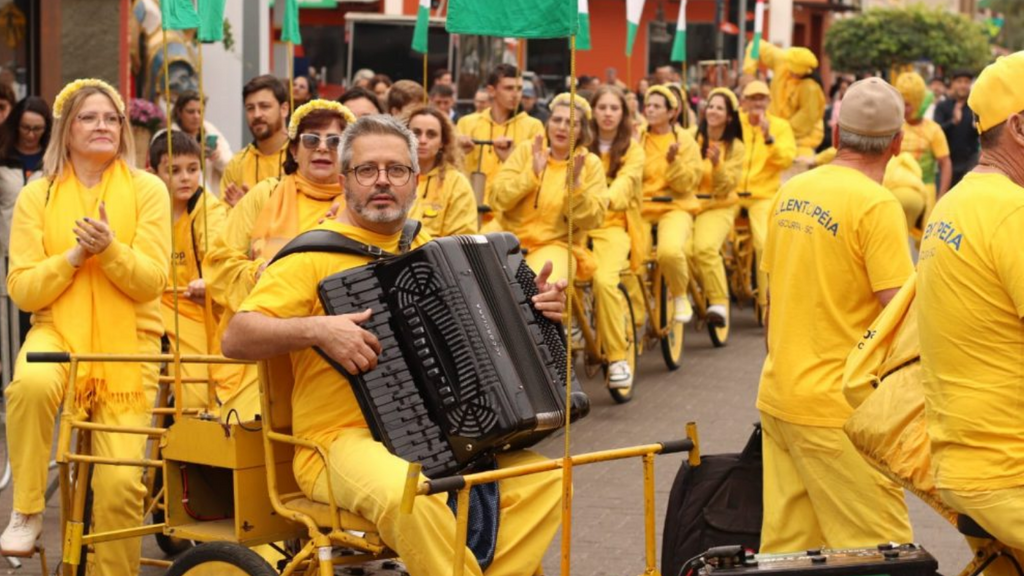 Polentopéia leva tradição, música e sabor à Festa da Gastronomia Típica Italiana em Nova Veneza