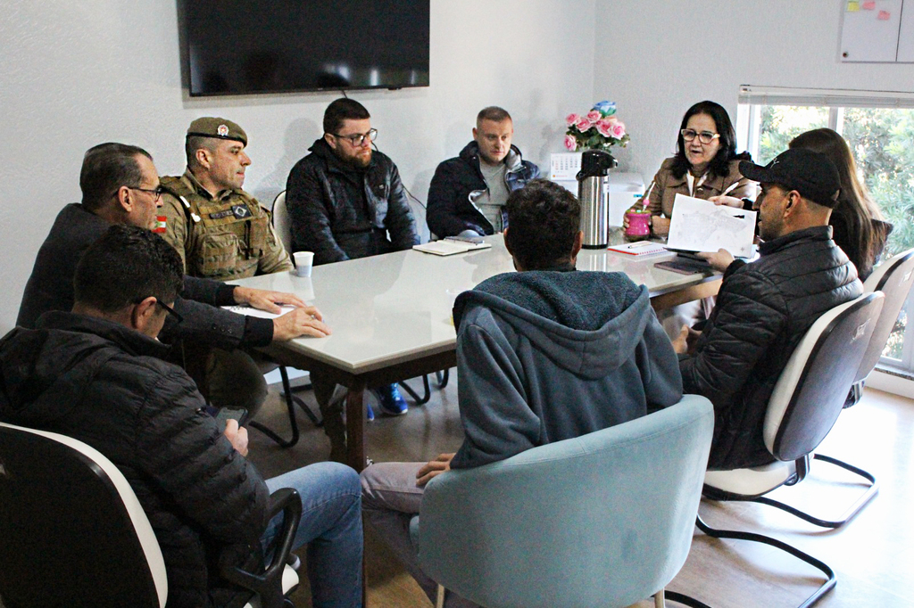 Zortéa realiza reunião do Conselho Municipal de Trânsito para discutir melhorias na mobilidade e segurança