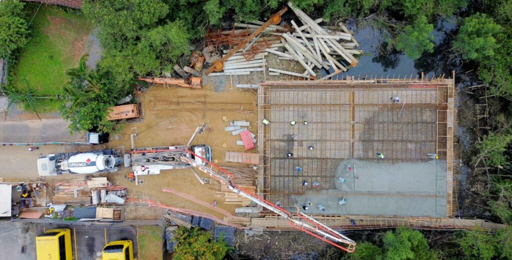 Primeira laje da Ponte Anêmonas é concretada