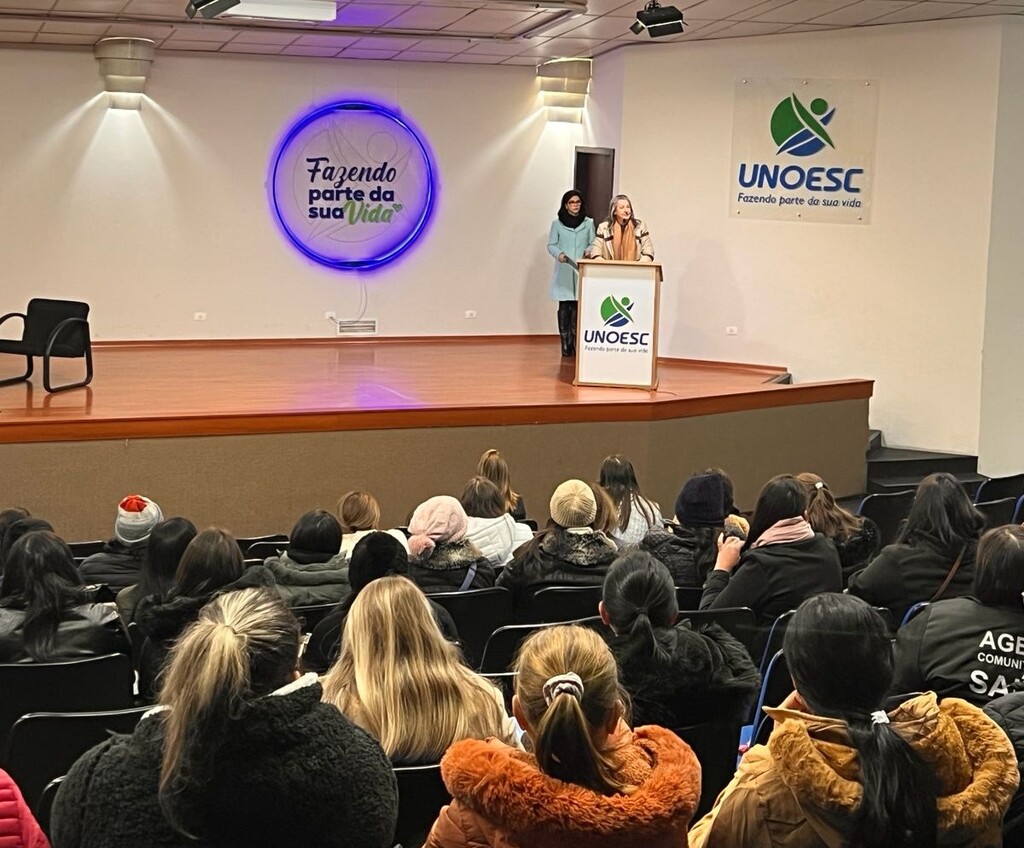 Curso de Enfermagem e CIES Meio-Oeste promovem capacitação em saúde mental para Agentes Comunitários de Saúde