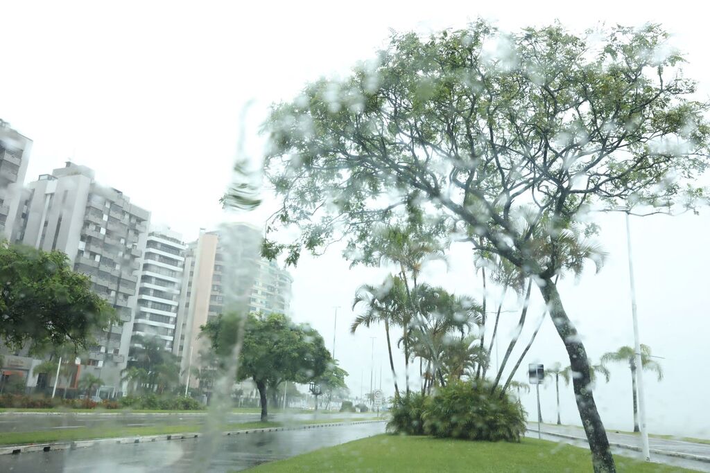 Chuva retorna a Santa Catarina neste fim de semana e frio mais intenso perde força