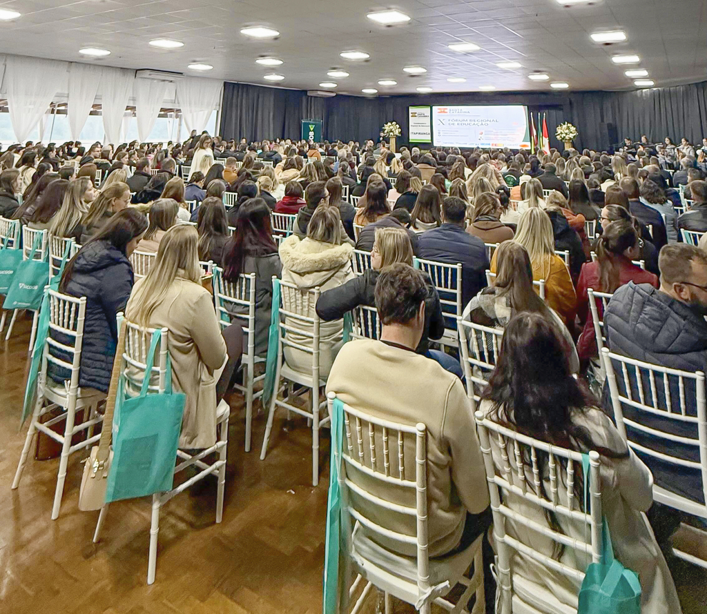 X Fórum Regional de Educação reúne profissionais para um dia de formação e troca de experiências