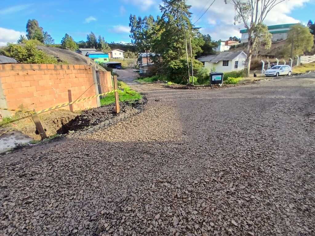 Mais infraestrutura, mais mobilidade e qualidade de vida: Prefeitura de Lages intensifica serviços de manutenção viária em diversos bairros